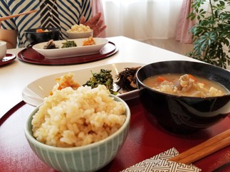 本日のテーマは「陰陽」。魔法のメガネについてお話しました。